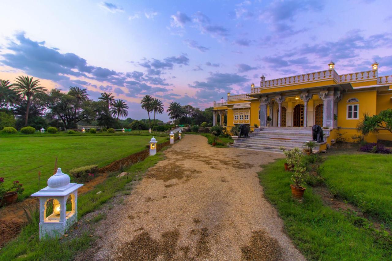 Hotel Dev Shree Deogarh à Devgarh  Extérieur photo